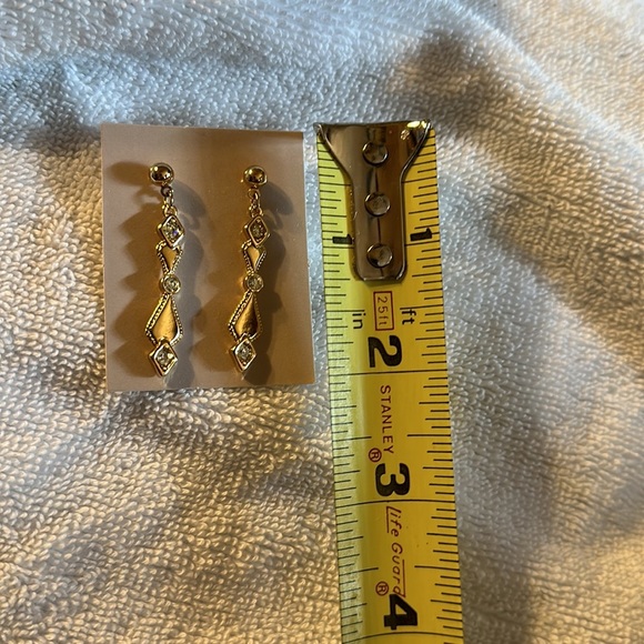 Avon 1990 Vintage Sparkling Reflection Gold tone Crystal Earrings - Picture 2 of 4